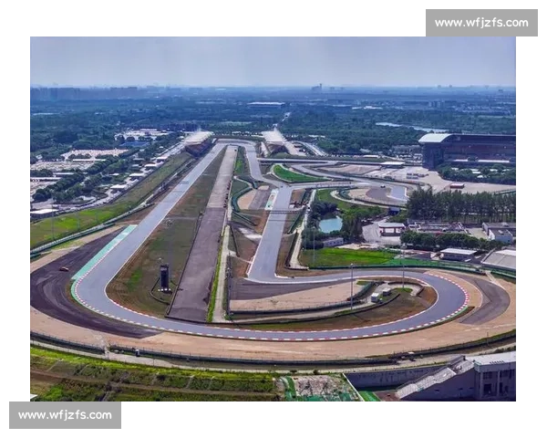 极速赛道争锋:F1车手巅峰对抗燃情全程纪实 极速赛道争锋:F1车手巅峰对抗燃情全程纪实