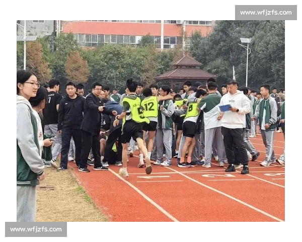 激烈角逐赛场瞬间精彩回顾与运动员奋勇拼搏解析 激烈角逐赛场瞬间精彩回顾与运动员奋勇拼搏解析